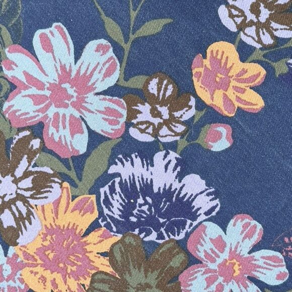 We The Free x Free People Youthquake Navy Floral Cropped Flare Jeans - Size 27 - Picture 6 of 9